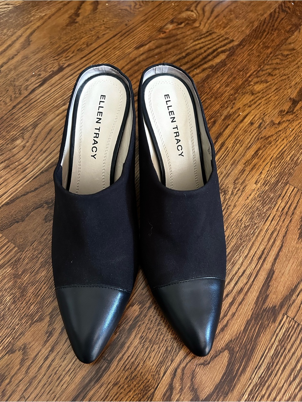 Ellen Tracy Black Pointed-Toe Lucky Slip-On Mules with Leather Cap Size 8